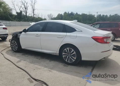 2021 Honda Accord Hybrid z USA, uszkodzony, nr VIN 1HGCV3F10MA022680